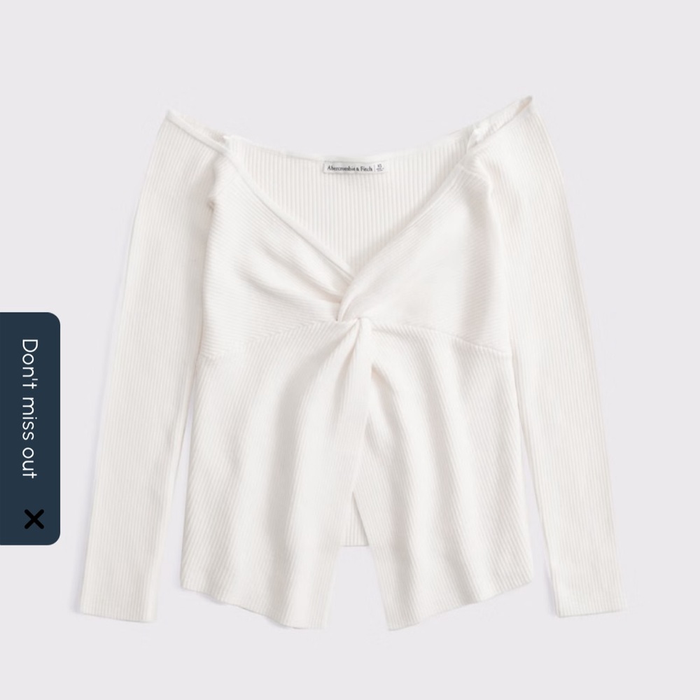 Abercrombie & Fitch Off-Shoulder Cream Sweater - Picture 6 of 9